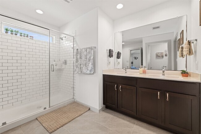 Building Photo - 29422 Paytons Park Ct