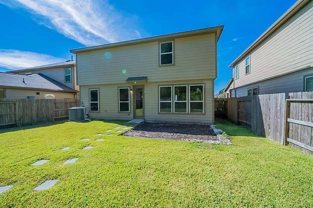 Building Photo - 14350 Persimmon Woods Dr