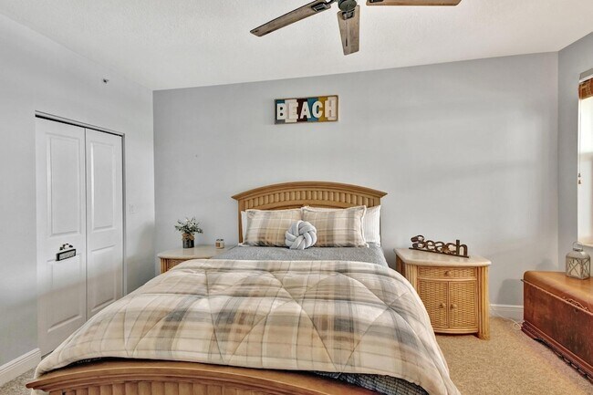 Building Photo - 975 NW Flagler Ave