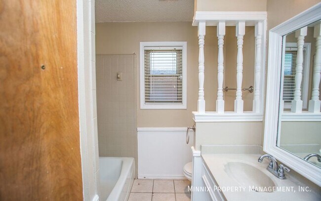 Building Photo - 5504 73rd St