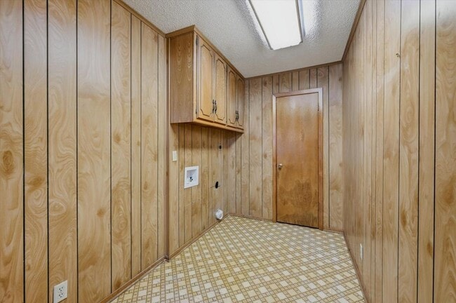Building Photo - 31092 US-82