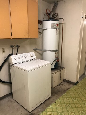 Building Photo - 996 Belmont Terrace