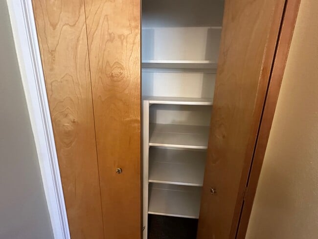 Building Photo - 48425 Victoria Ln