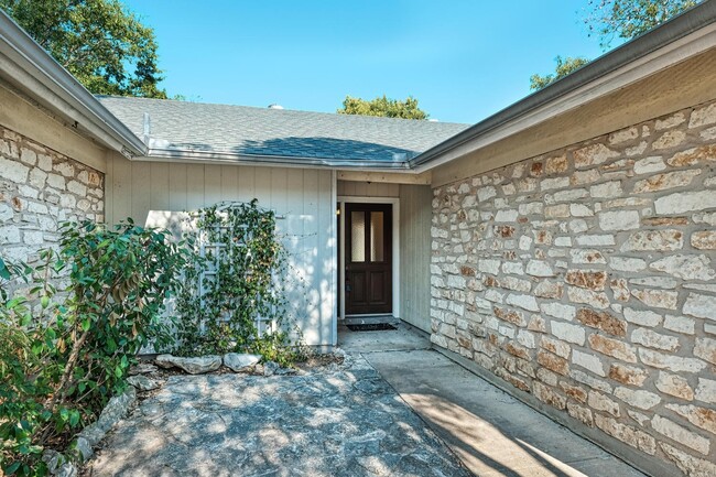 Building Photo - Cozy 3/2/2 home in Eanes ISD!