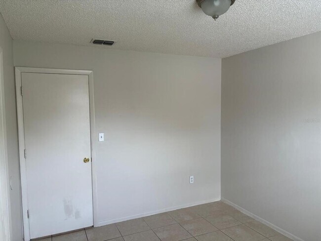 Building Photo - 12313 Eastcove Dr
