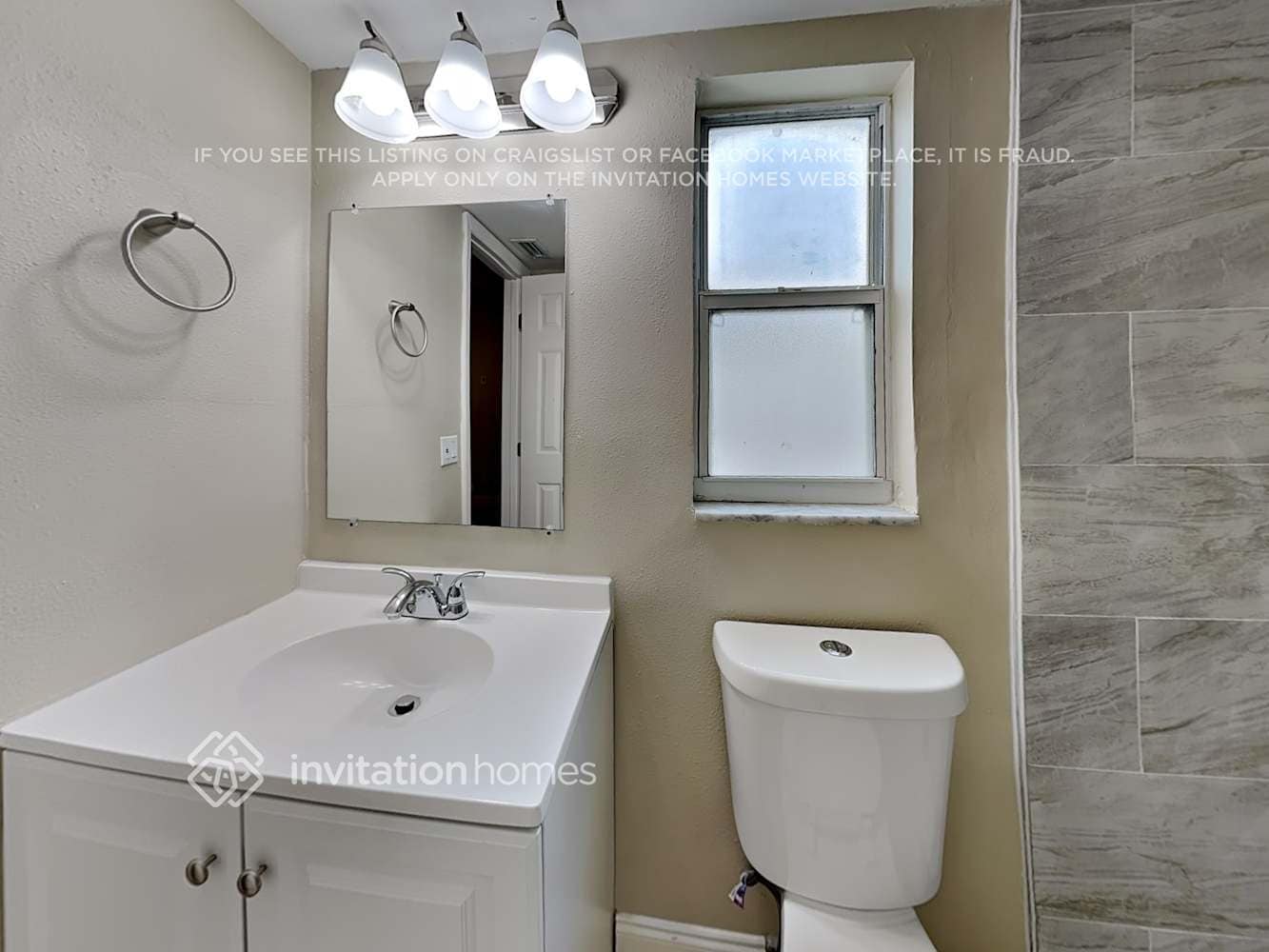 Building Photo - 1557 Nottingham Dr