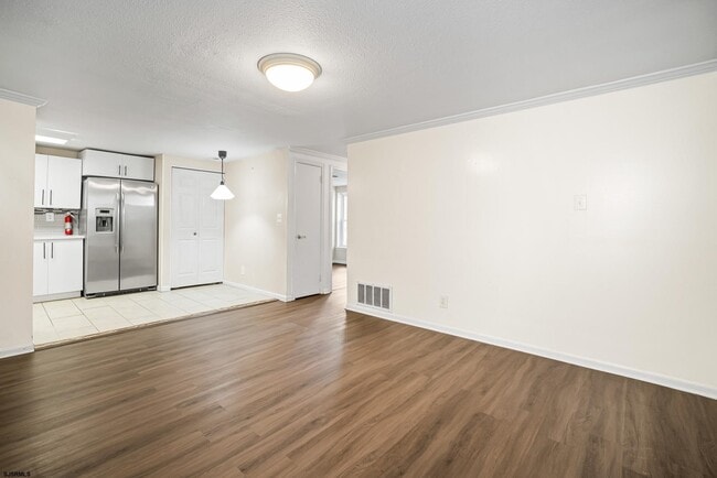 Building Photo - 73 Pheasant Meadow Dr