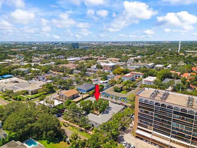 Building Photo - 2402 W Cleveland St