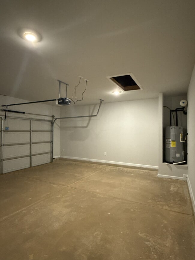 Building Photo - 15733 Ruthie Lynn Dr