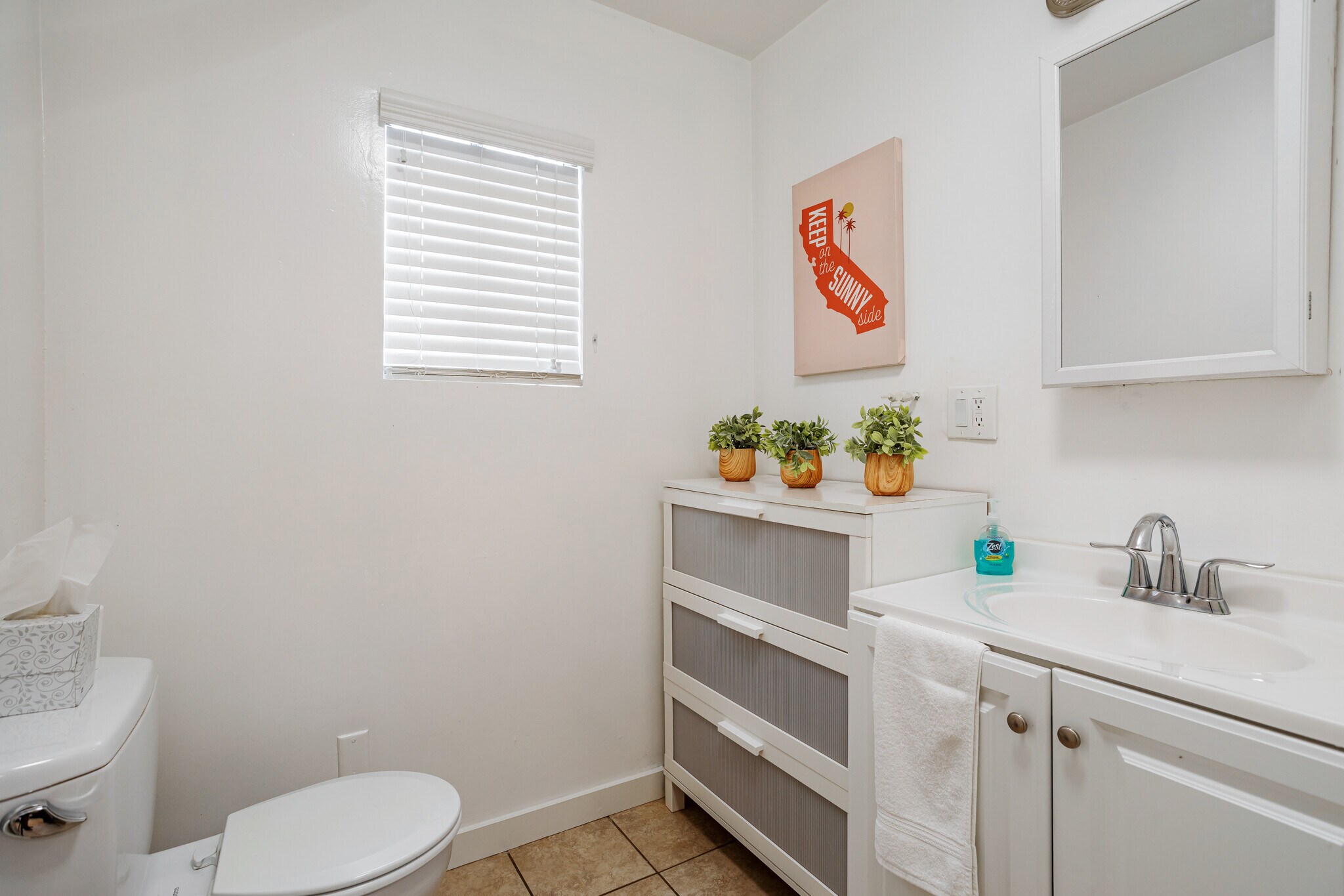 Building Photo - 1806 Washington Way