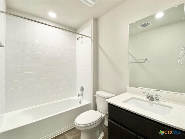 Building Photo - 3012 Tweedy Trail