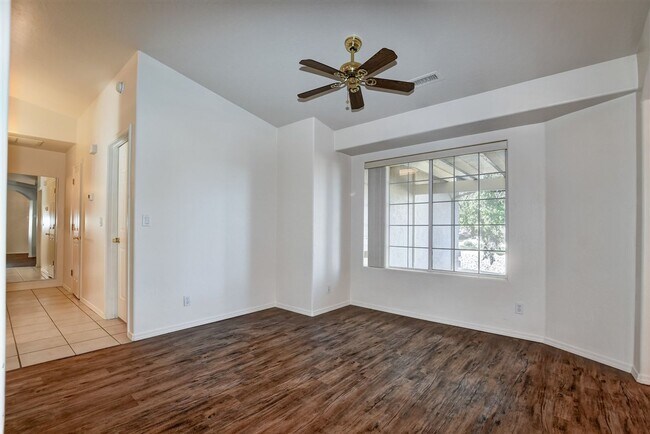 Building Photo - 4261 N Tonopah Dr