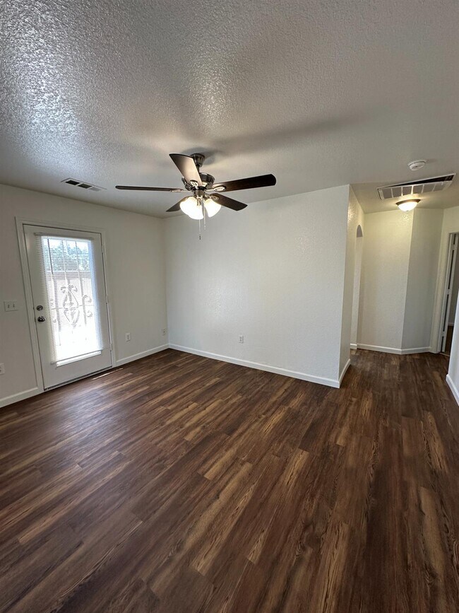Building Photo - 2253 N San Pablo Ave