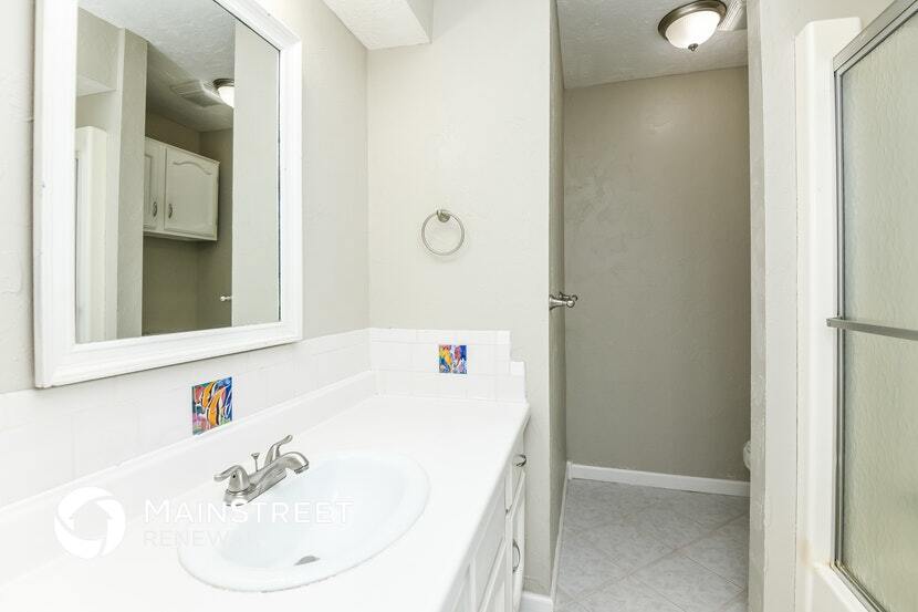 Building Photo - 10617 Dorothy Dr