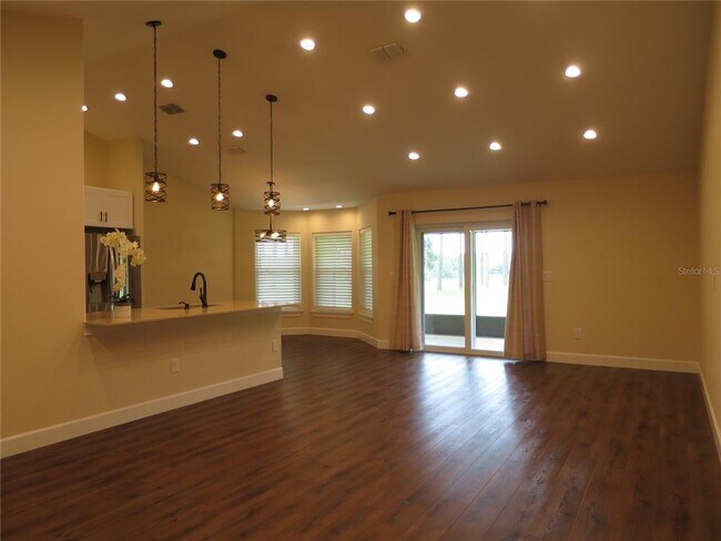 Building Photo - 36426 Tanner Ln