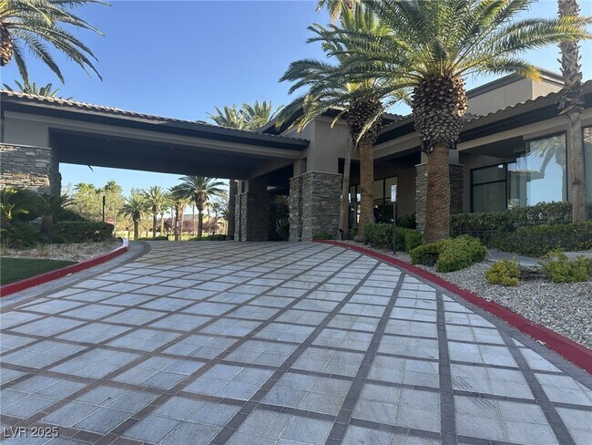 Building Photo - 141 Cliff Valley Dr