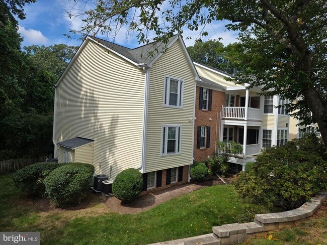 Building Photo - 628 Southern Hills Dr