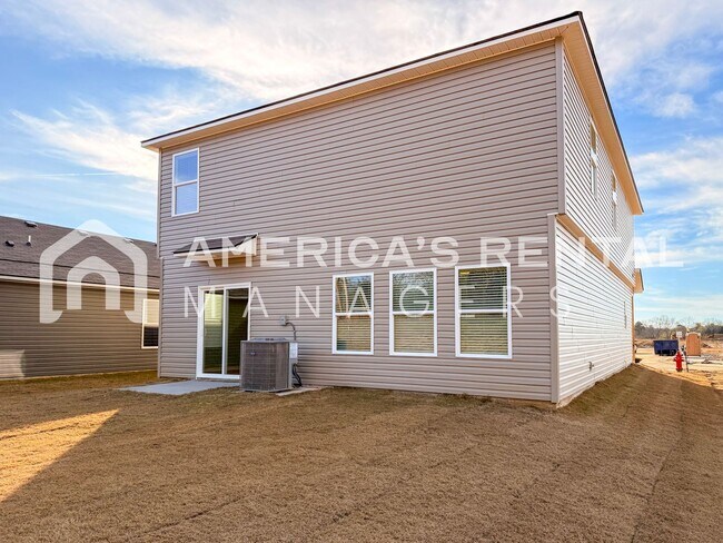 Building Photo - Spacious 4-Bedroom Home with Upstairs Loft!
