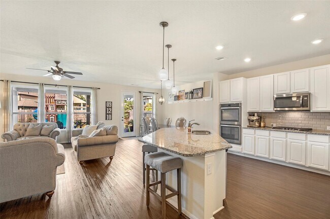 Building Photo - 20810 Oak Preserve Dr