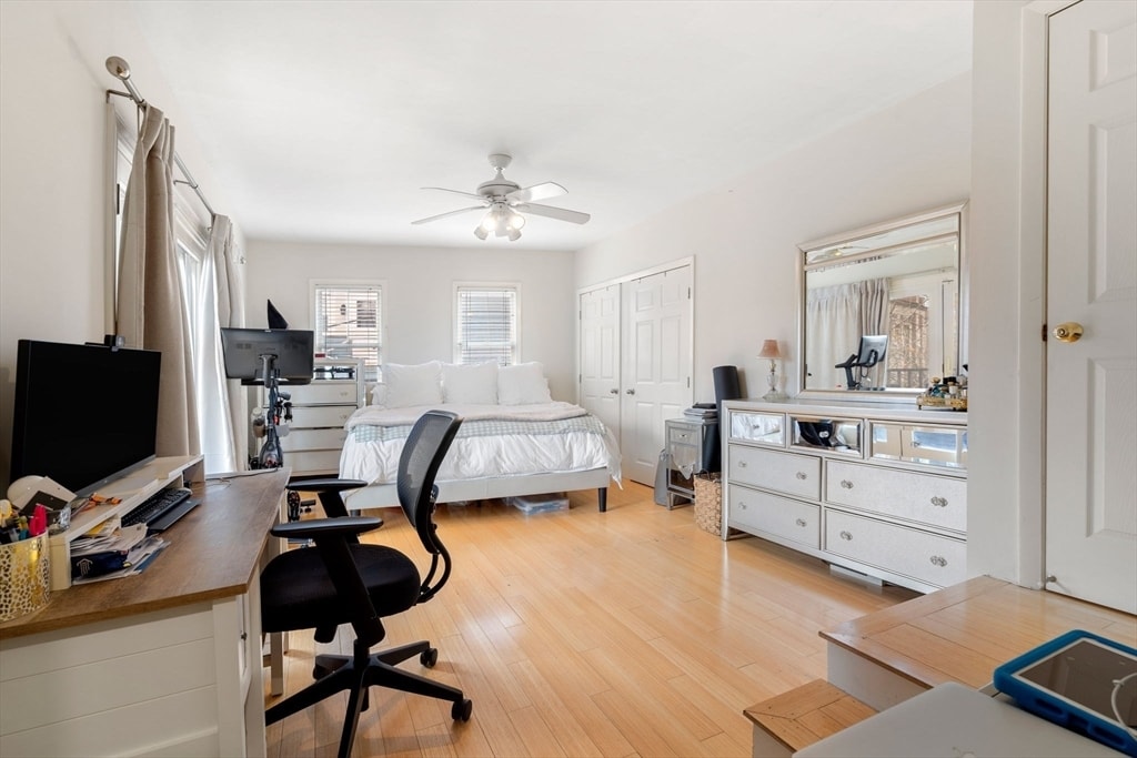 Building Photo - 55 Russell St