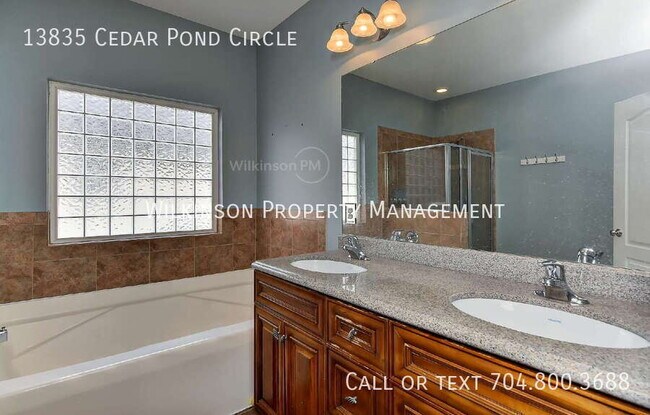 Building Photo - 13835 Cedar Pond Cir