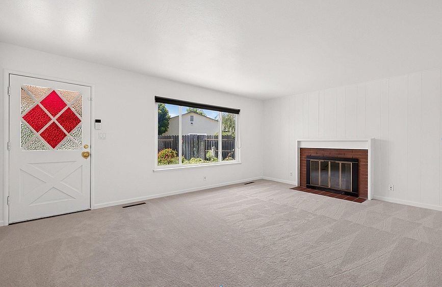 Building Photo - 36740 Theta Ct