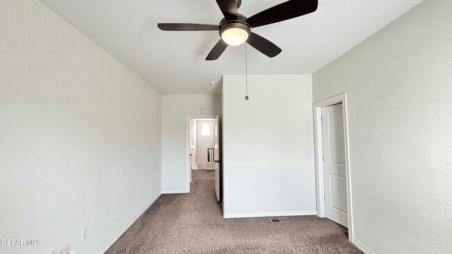 Building Photo - 6561 Hoop St