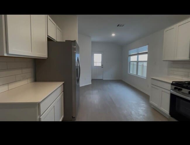 Building Photo - 152 Zircon Ln