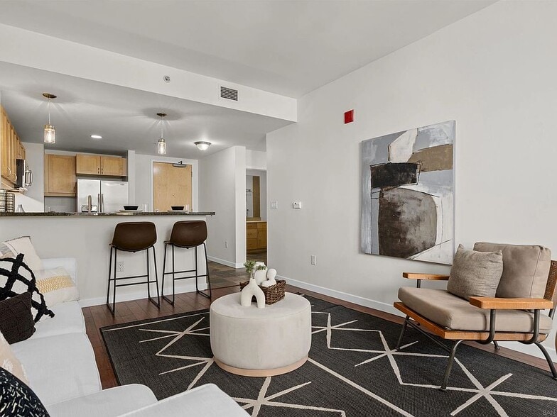 Building Photo - 1150 J St