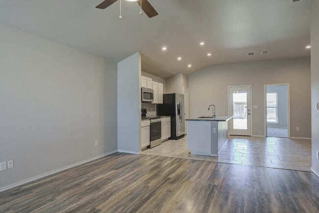 Building Photo - 13308 Avenue V