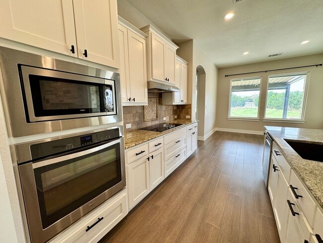 Building Photo - AVAILABLE NOW! One-of-a-Kind Luxury Estate | 5BD/3BA on 2 Acres in Liberty Hill!