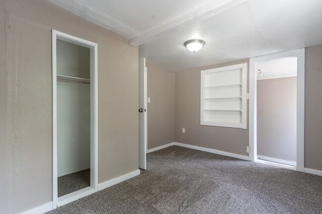 Building Photo - Rent to Own in Midwest City!