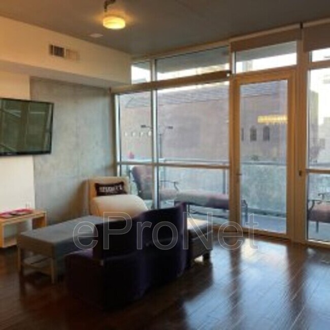 Building Photo - 353 E Bonneville Ave