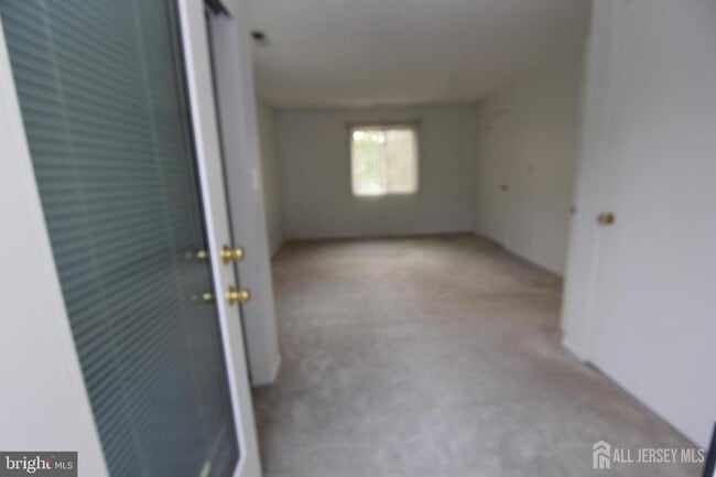 Building Photo - 2114 Aspen Dr