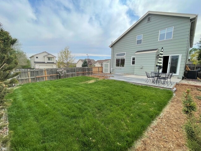 Building Photo - Stetson Hills Spacious Stunner! 4 bed, 3 bath, loft, and 3,100+sqft