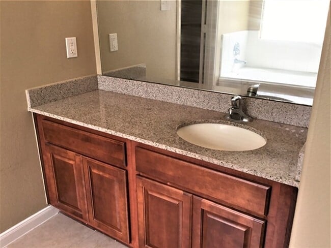 Building Photo - 21655 Falvel Lake Dr