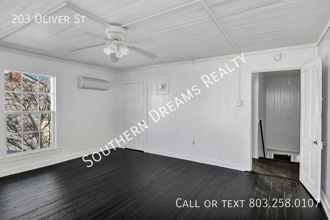 Building Photo - 203 Oliver St