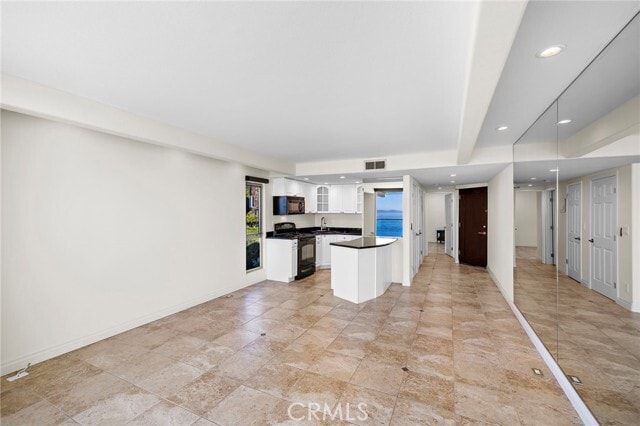 Building Photo - 609 Sleepy Hollow Ln