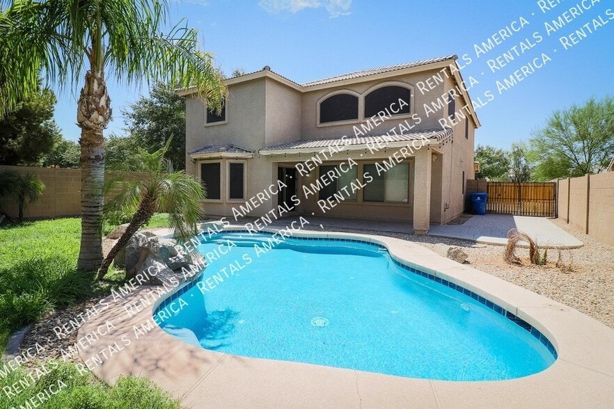 Building Photo - 10606 W La Reata Ave