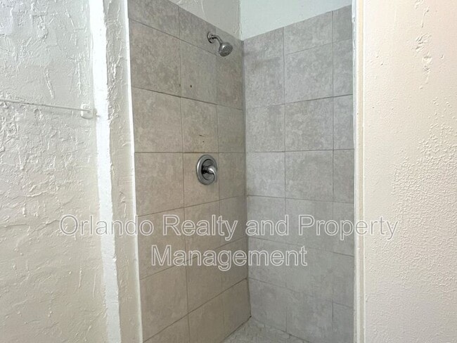 Building Photo - 1337 Winnifred St