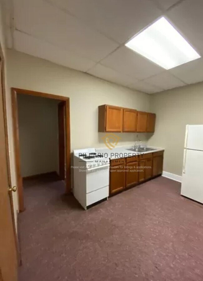 Building Photo - 347 Richmond Ave