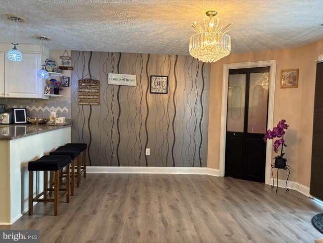 Building Photo - 803 Scott Cir