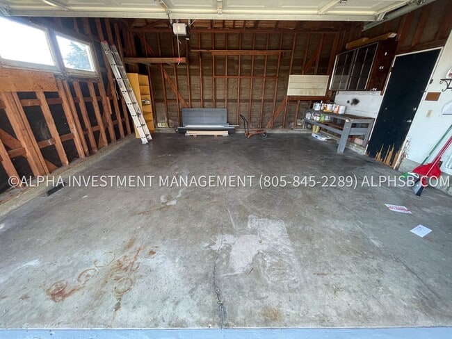 Building Photo - Charming 2-Bedroom Mesa Home with Ocean Vi...