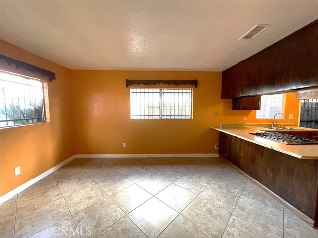 Building Photo - 10802 Grape St