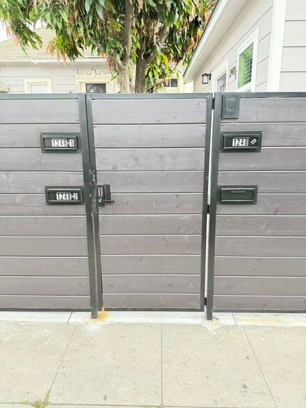 Building Photo - 1248 1/2 W 24th St