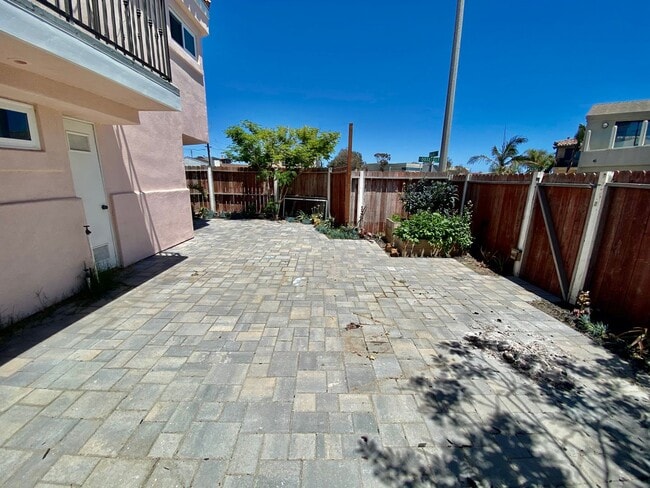 Building Photo - 164 Highland Dr