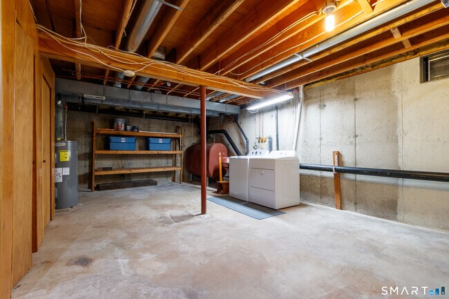 Building Photo - 115 Brandegee Ln