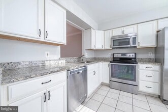 Building Photo - 18811 Birdseye Dr