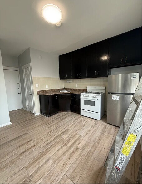 Building Photo - 202 Ackerman Ave