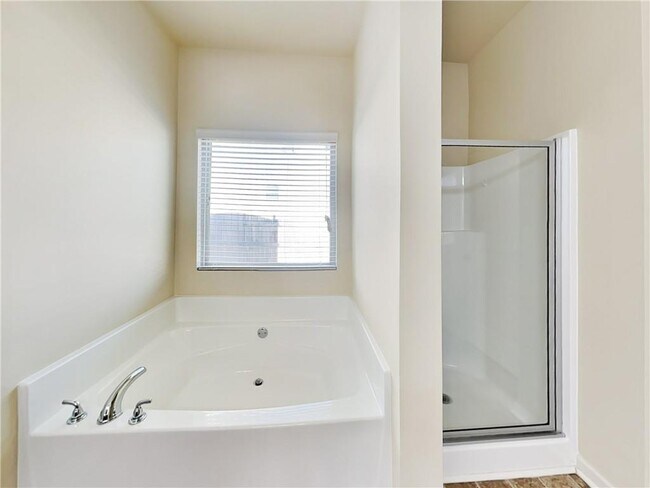 Building Photo - 1324 Little Hampton Dr